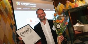 Analys: 900 miljoner skäl att köpa Expertmaker