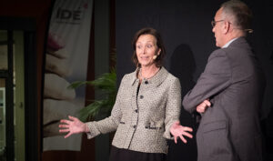 Rapidusbaren: Kerstin Tham lägger krutet på Biofilms Research Center