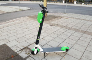 Elsparkcykel rullas ut i Malmö