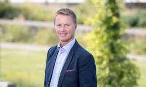 Ledningsrokad i fastighetstjärnan