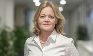 Läkemedelsbranschen hukar under tullhotet