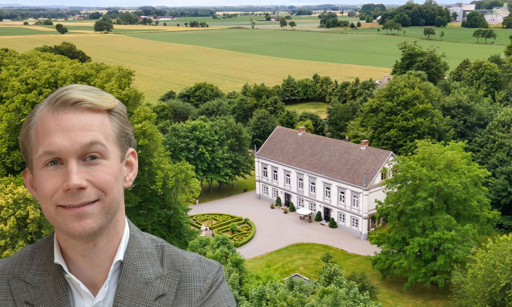 Börs-vd säljer pampig herrgård