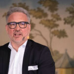 ”Lämna över till någon som fattar”